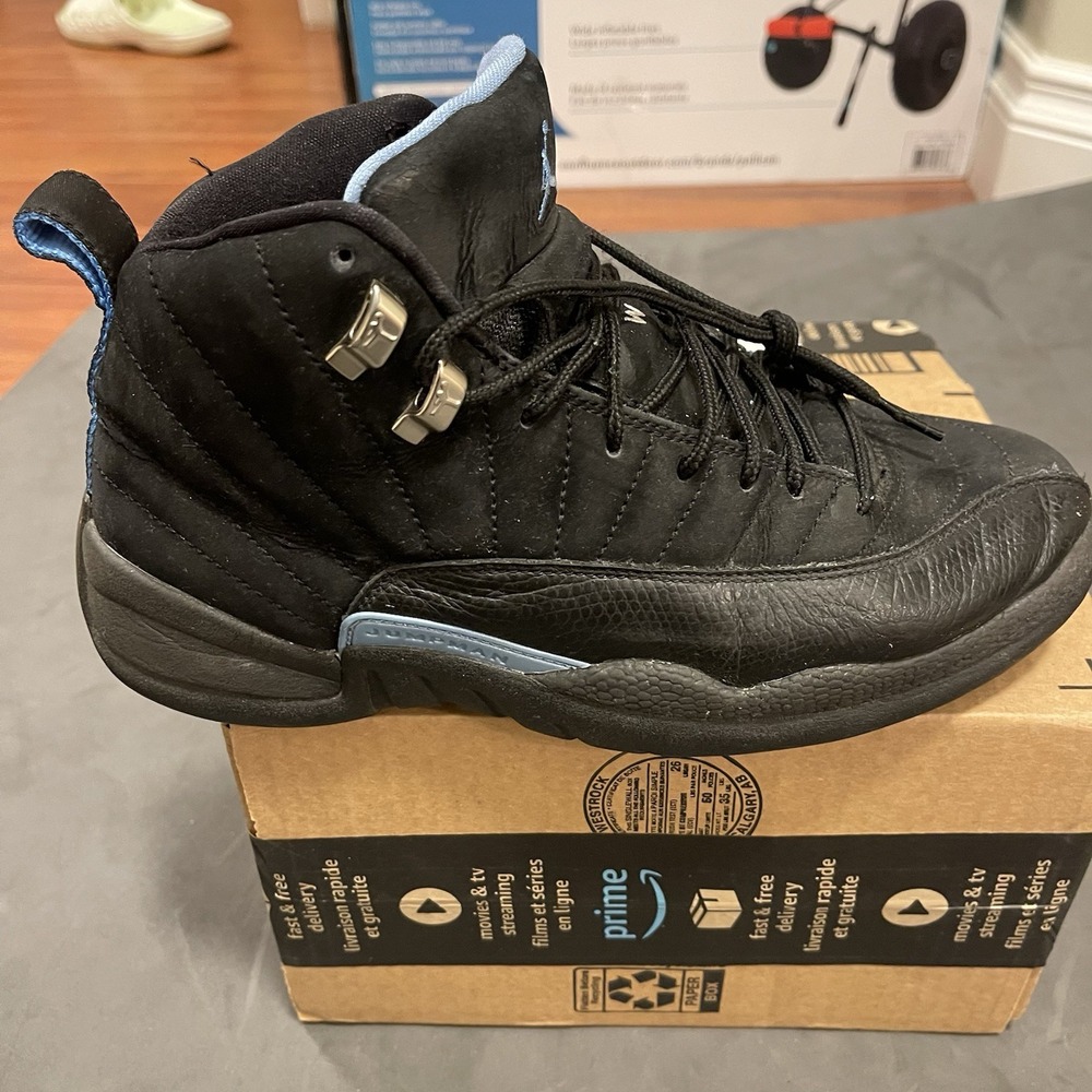 Nike Air Jordan 12 Retro Nubuck 2009 Size 8 Authentic Vintage UNC OG AJ NO‎ BOX - Picture 3 of 13